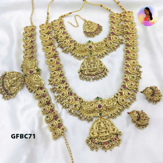 Bridal Necklace Set Online