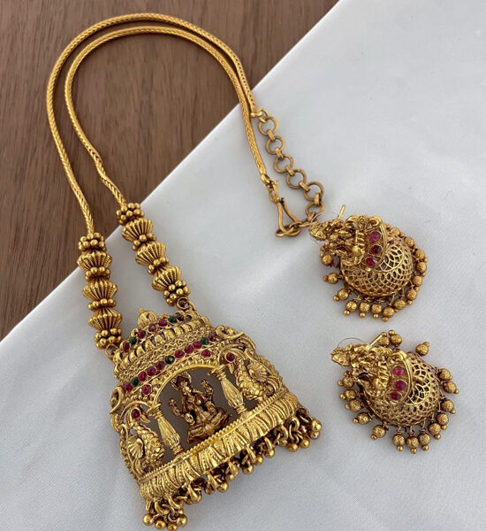 lakshmi choker set