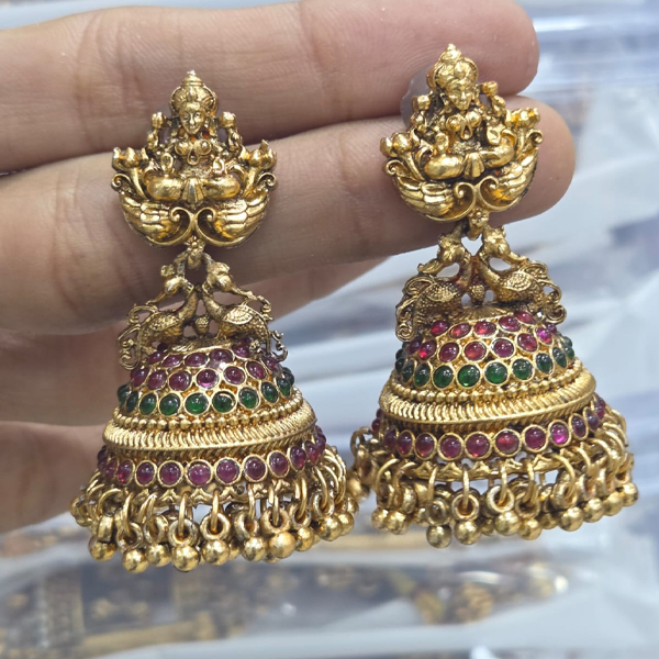 traditional jhumka for saree