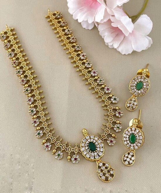 Simple AD Choker Set for Women with Matching Earrings