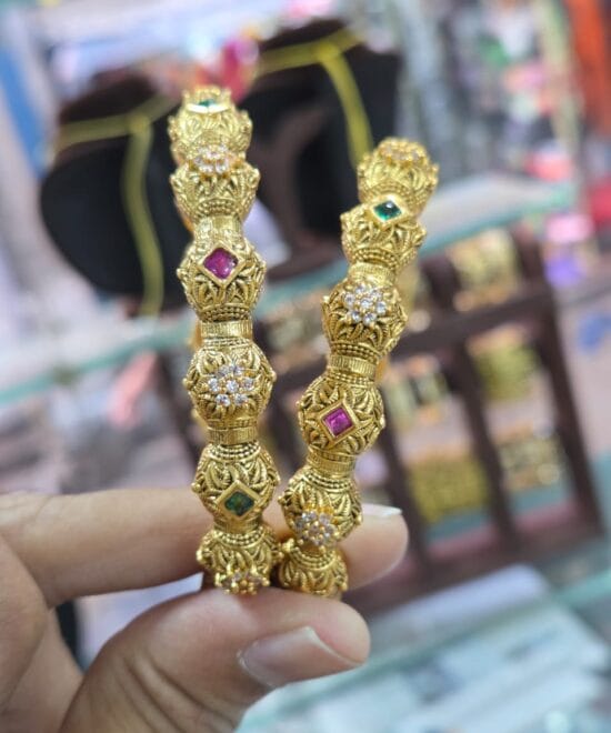 Antique Thick Bangles for Women with Vintage Design