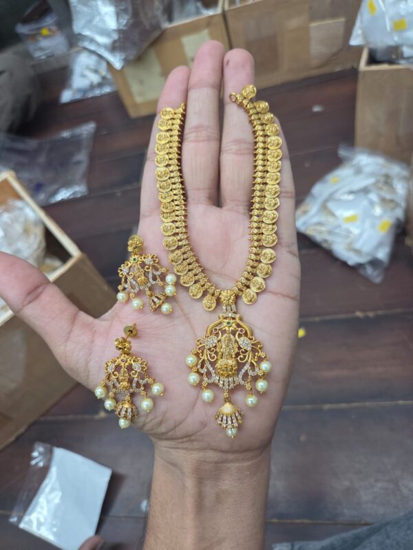 Gold Look Choker Set for Women with Matching Earrings