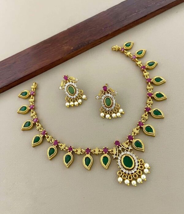 Traditional Kerala Palakka Necklace with Matching Earrings